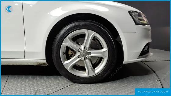 AUDI A4 30 TDI
