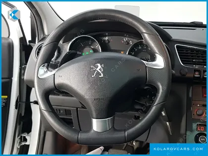 PEUGEOT 3008 1.6 E-HDI
