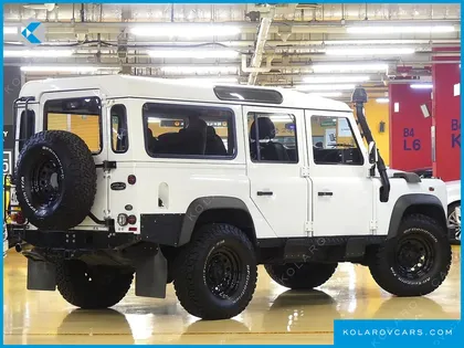 LAND ROVER DEFENDER 110