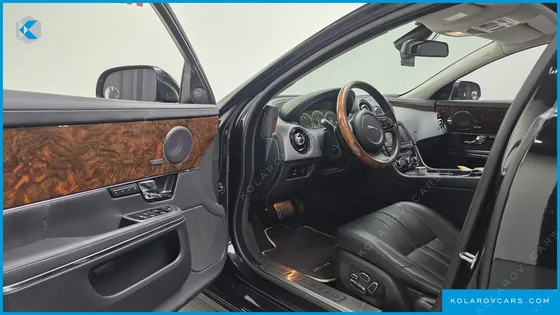 JAGUAR XJ 3.0 SC PREMIUM LUXURY SWB