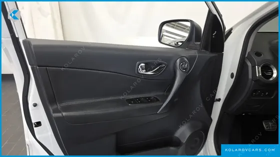 RENAULT KOREA QM5 GASOLINE 2WD RE