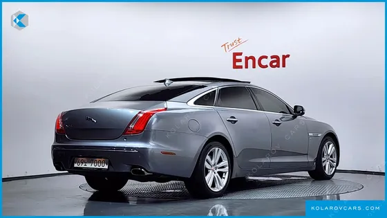 JAGUAR XJ 3.0 SC PREMIUM LUXURY LWB