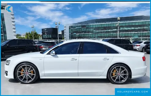 AUDI S8 4.0 TFSI QUATTRO