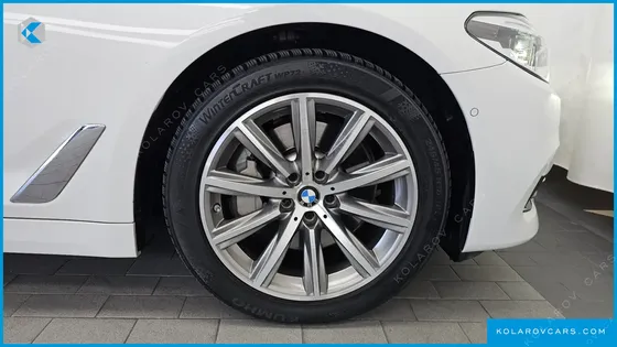 BMW 5 SERIES 530E LUXURY