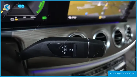 MERCEDES E-CLASS E300E 4MATIC EXCLUSIVE