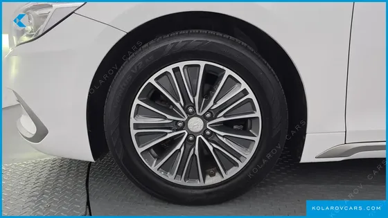 HYUNDAI GRANDEUR EXCLUSIVE