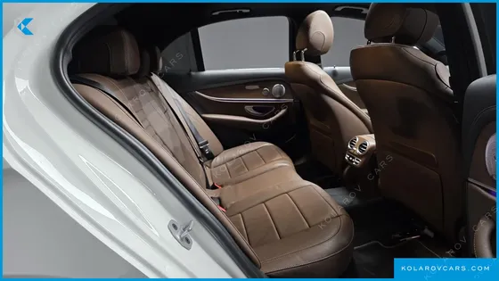 MERCEDES E-CLASS E300E 4MATIC EXCLUSIVE
