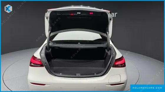 MERCEDES E-CLASS E300E 4MATIC EXCLUSIVE