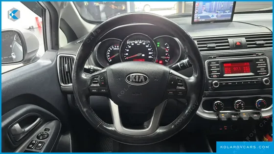 KIA PRIDE 4DR 1.4 MPI