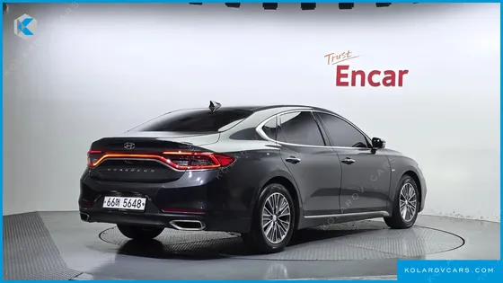 HYUNDAI GRANDEUR PREMIUM