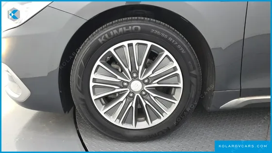 HYUNDAI GRANDEUR PREMIUM
