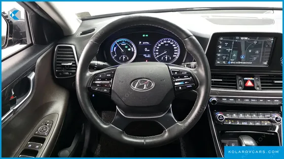 HYUNDAI GRANDEUR PREMIUM