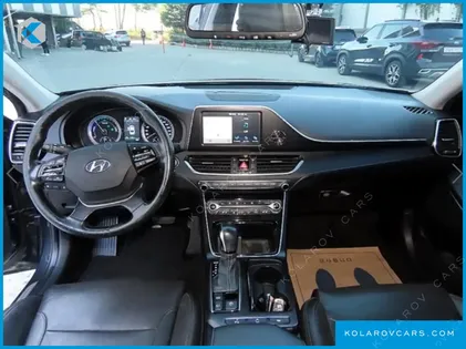 HYUNDAI GRANDEUR EXCLUSIVE