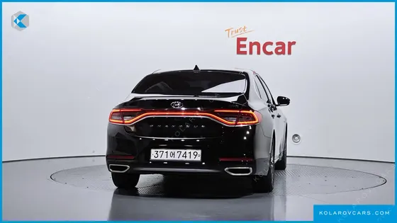 HYUNDAI GRANDEUR PREMIUM