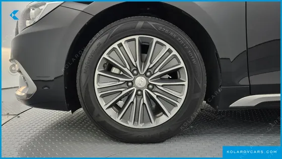 HYUNDAI GRANDEUR PREMIUM