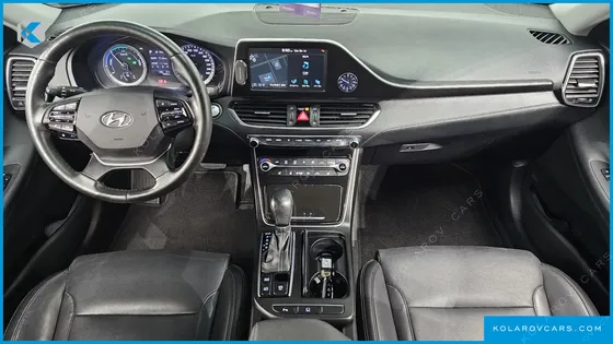 HYUNDAI GRANDEUR PREMIUM