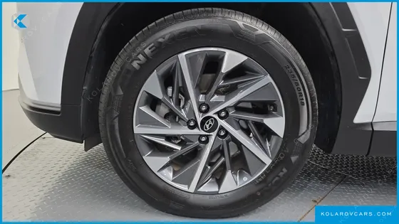 HYUNDAI TUCSON DIESEL 2.0 2WD