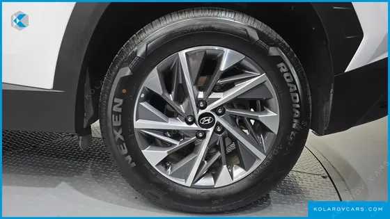 HYUNDAI TUCSON DIESEL 2.0 2WD