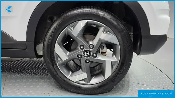 HYUNDAI VENUE 1.6 FLUX