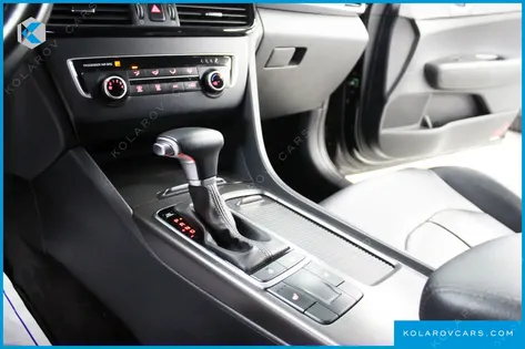 KIA K5 2.0 LPI RENTAL CAR