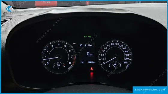 HYUNDAI VENUE 1.6 MODERN
