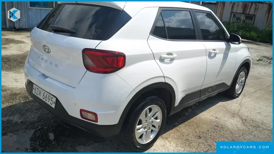 HYUNDAI VENUE 1.6 MODERN