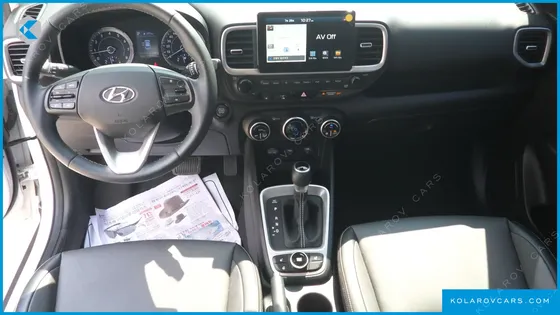 HYUNDAI VENUE 1.6 MODERN