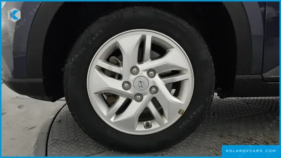 HYUNDAI VENUE 1.6 MODERN