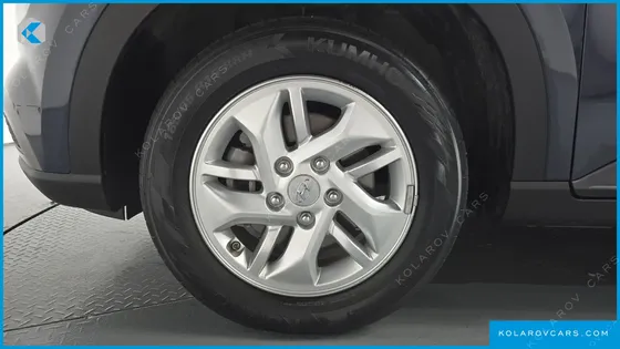 HYUNDAI VENUE 1,6 PREMIUM