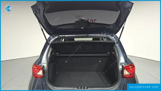 HYUNDAI VENUE 1,6 PREMIUM