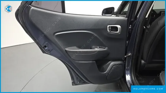 HYUNDAI VENUE 1,6 PREMIUM