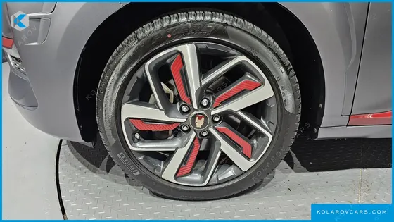 HYUNDAI KONA 1.6 TURBO 2WD
