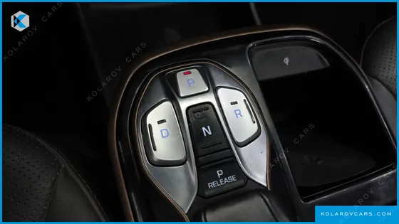 HYUNDAI IONIQ Q