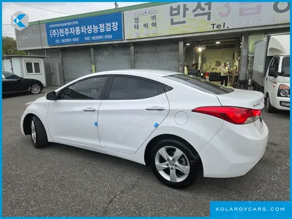 HYUNDAI ELANTRA (AVANTE) M16 GDI SMART