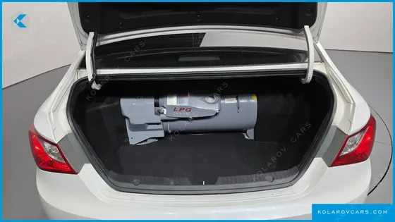 HYUNDAI SONATA LPI PREMIER(HANDICAPPED)