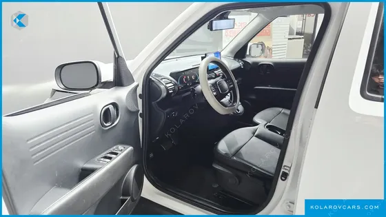 HYUNDAI CASPER THE ESSENTIAL LIGHT