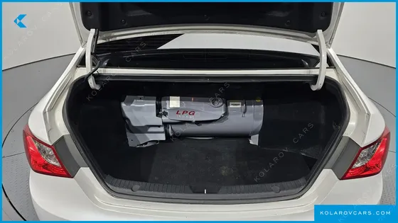 HYUNDAI SONATA LPI PREMIER(HANDICAPPED)