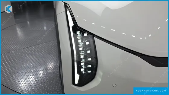 KIA EV4 STANDARD 2WD