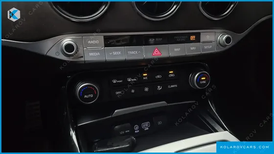 KIA STINGER 2.0 TURBO 2WD