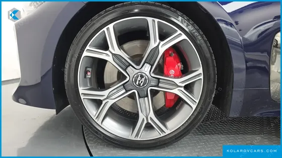 KIA STINGER 2.0 TURBO 2WD