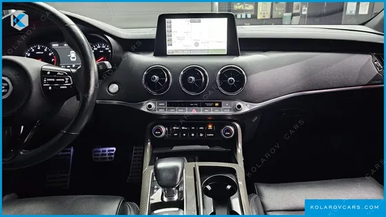 KIA STINGER 2.0 TURBO 2WD
