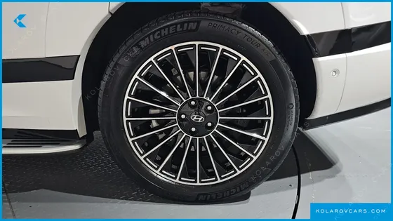 HYUNDAI IONIQ 9 PERFORMANCE TYPE AWD