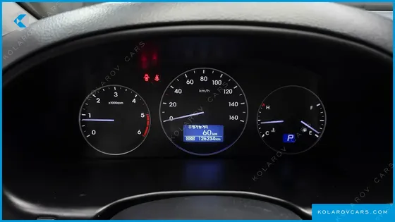 HYUNDAI STAREX WAGON 12-SEATER