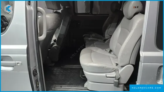 HYUNDAI STAREX WAGON 12-SEATER