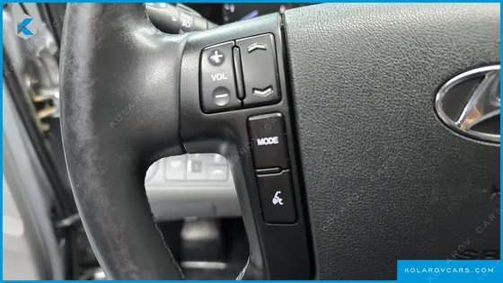 HYUNDAI STAREX WAGON 12-SEATER