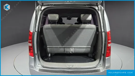 HYUNDAI STAREX WAGON 12-SEATER