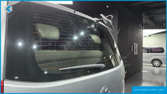 HYUNDAI STAREX WAGON 12-SEATER
