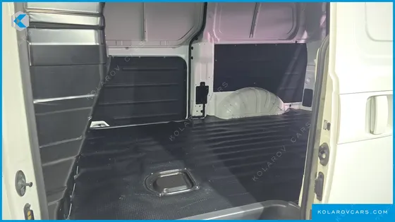 HYUNDAI STAREX VAN 3-SEATER