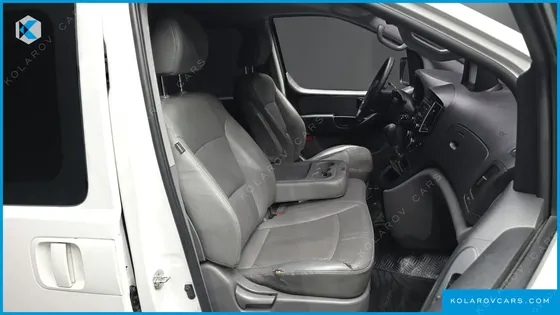HYUNDAI STAREX WAGON 12-SEATER