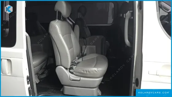 HYUNDAI STAREX WAGON 12-SEATER
